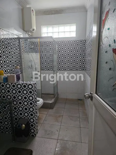 image RUMAH BESAR DAN LUAS SIAP HUNI DI CIMANGGIS (4)