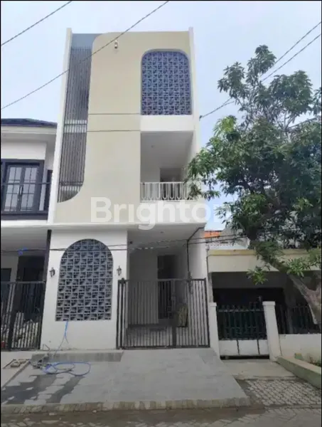 image RUMAH KOS 8 KAMAR BARU SIAP BEROPERASI DI KETINTANG DEKAT ROYAL PLAZA, UNESA & SEKOLAH AL FALAH HANYA 1.75MAN (1)
