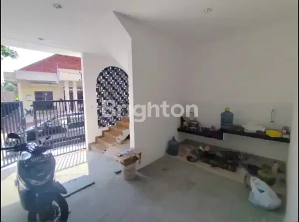 image RUMAH KOS 8 KAMAR BARU SIAP BEROPERASI DI KETINTANG DEKAT ROYAL PLAZA, UNESA & SEKOLAH AL FALAH HANYA 1.75MAN (2)