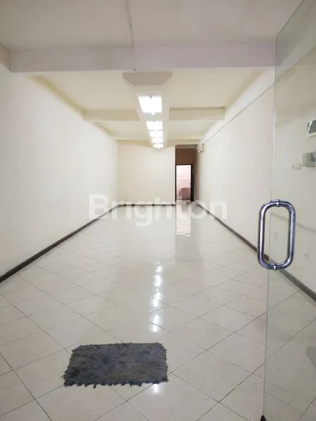 image RUKO 2 LANTAI, SIAP PAKAI, KONDISI BAGUS, LOKASI STRATEGIS RUKO NIAGA, WR. SUPRATMAN, DEKAT RS LAVALETTE, DINOYO, LOWOKWARU, KOTA MALANG, JAWA TIMUR (2)