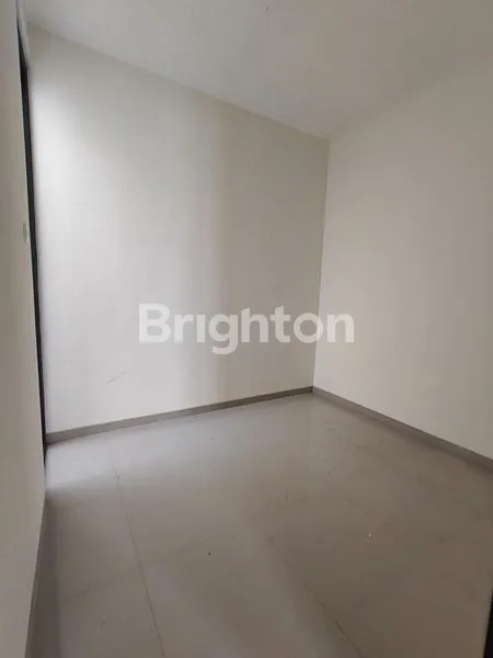 image NEW SCANDINAVIAN 2 LANTAI  SELANGKAH KE RAYA JEMURSARI (7)