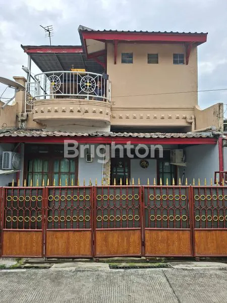 image RUMAH 2 LANTAI PERUMNAS DEPOK TIMUR (1)