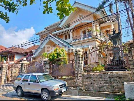 image RUMAH MEWAH DAN PREMIUM DI MUHAMAD YAMIN RENON (1)