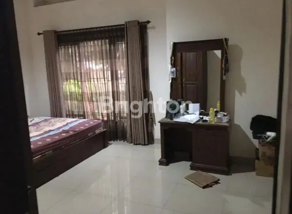 image RUMAH 2 LANTAI DI AREA PENDIDIKAN TENGAH KOTA MALANG (4)