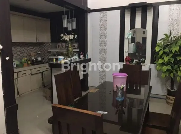 image RUMAH 2 LANTAI DI AREA PENDIDIKAN TENGAH KOTA MALANG (7)