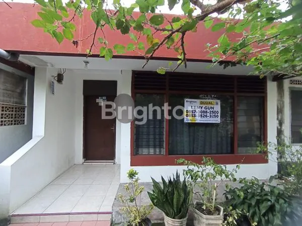 image RUMAH PUSAT KOTA AREA MASPATI SURABAYA (1)