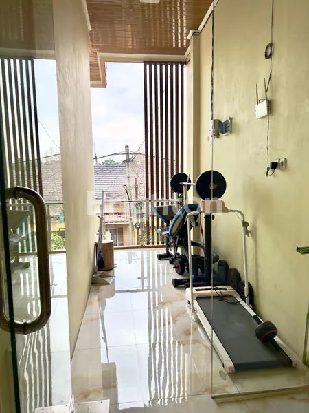 image RUMAH IMPIAN 2.5 LANTAI DI METLAND CILEUNGSI SEKTOR 6 HARGA MENGUNTUNGKAN (1)