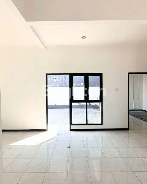 image RUMAH NIRWANA ANGGASWANGI (3)