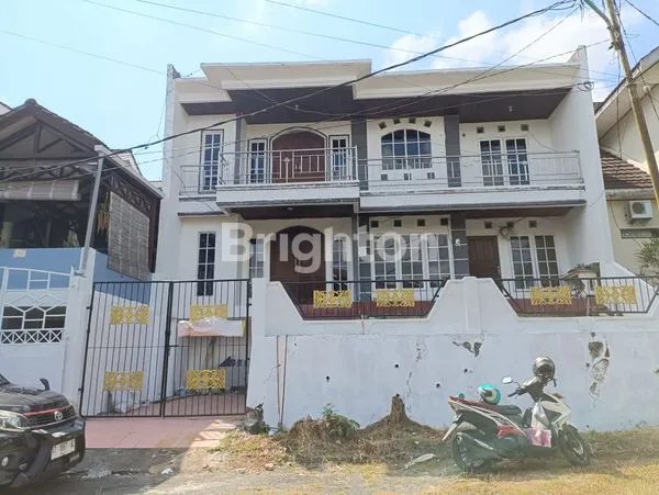 image RUMAH 2 LANTAI STRATEGIS DAN NYAMAN (1)