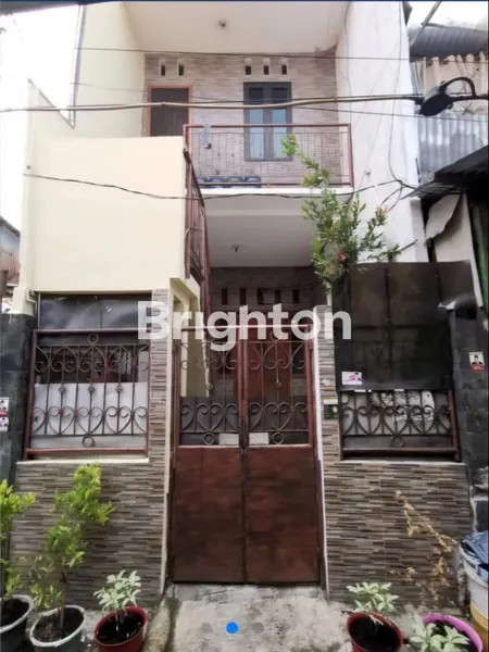 image DIJUAL RUMAH KOSAN 8 KAMAR DI KRAMAT KWITANG SENEN 2 LANTAI – LOKASI STRATEGIS JAKARTA PUSAT DEKAT KAMPUS DAN KANTOR (1)