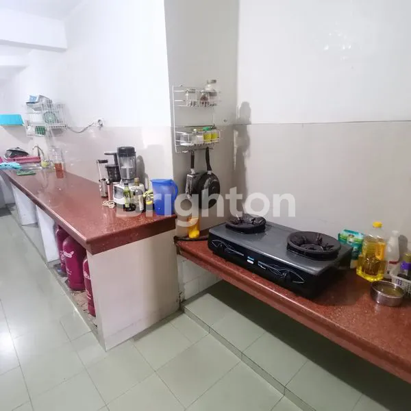 image RUMAH MEWAH 2 LANTAI DI KOMPLEK ISTANA REGENCY 1 PASTEUR - CICENDO KOTA BANDUNG (7)