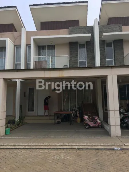 image RUMAH LUAS STRATEGIS 2LT DI GREEN PURI  (1)