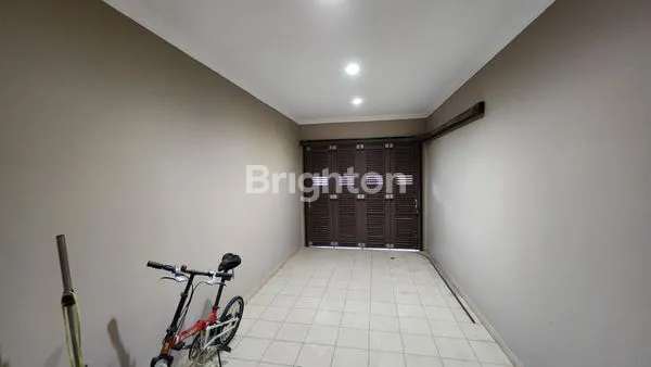 image RUMAH HOOK 2 MUKA, LUAS & STRATEGIS DI PONDOK MELATI 2 RESIDENCES – DEPOK (6)