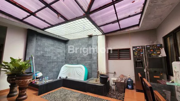 image RUMAH HOOK 2 MUKA, LUAS & STRATEGIS DI PONDOK MELATI 2 RESIDENCES – DEPOK (3)