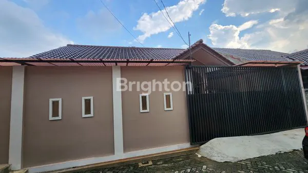 image RUMAH HOOK 2 MUKA, LUAS & STRATEGIS DI PONDOK MELATI 2 RESIDENCES – DEPOK (5)