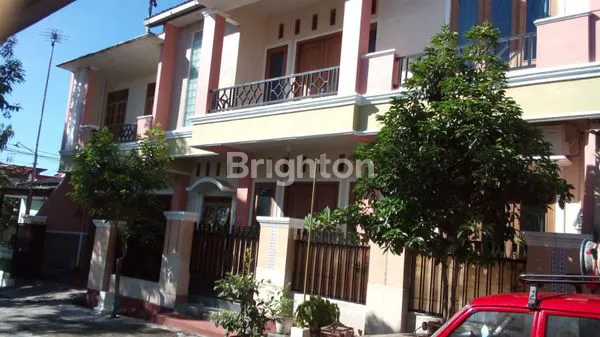 RUMAH CANTIK 2 LANTAI DI TEMANGGUNG