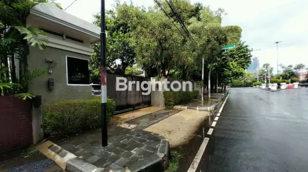 image RUMAH MEWAH 5KT DI CIPEDAK, LT 1073M² (8)