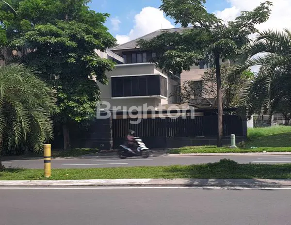 image RUMAH KOMERSIAL AREA CITRALAND COCOK UNTUK USAHA (1)