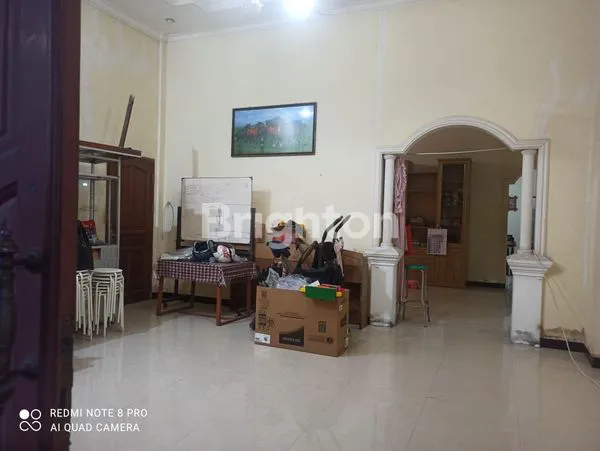 image RUMAS LUAS TENGAH KOTA (3)