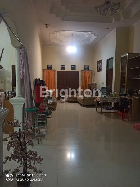 image RUMAS LUAS TENGAH KOTA (2)