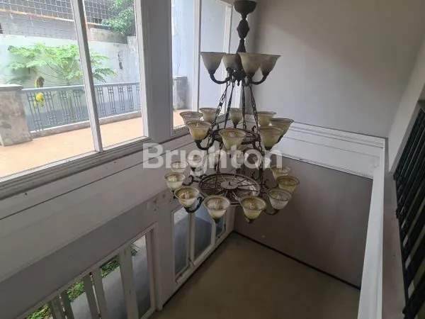 image SEWA RUMAH RAYA BOULEVARD CITRALAND SURABAYA BARAT (2)