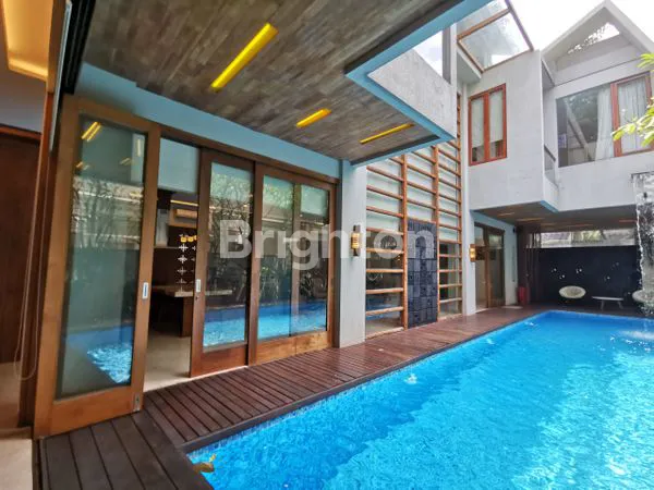 image RUMAH CANTIK  TAMAN GOLF FULL FURNISH LIPPO KARAWACI TANGERANG (8)