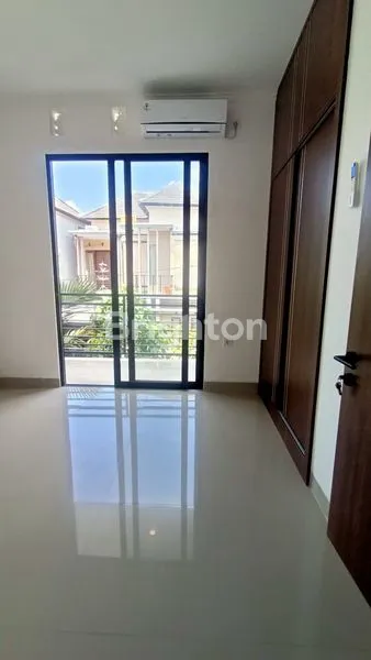 image RUMAH 2 LANTAI SIAP HUNI DI PADANG LUWIH DALUNG (7)