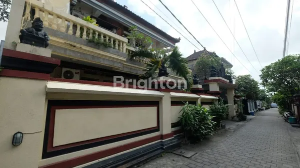 image RUMAH 2 LANTAI DI PUSAT KOTA DENPASAR DI KAWASAN JL. TEUKU UMAR (2)