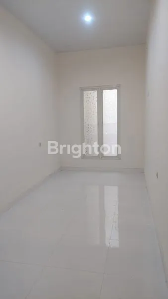 image RUMAH 1 LANTAI SIAP HUNI GRAHA SUKOLILO REGENCY BARU RENOVASI (4)
