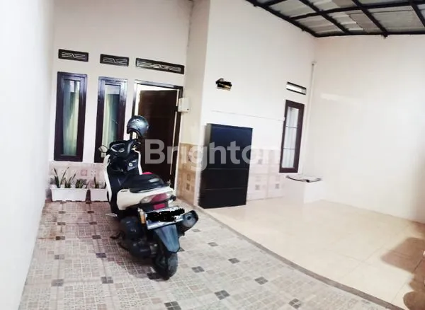 image DIJUAL RUMAH CANTIK TERAWAT, DI PERMATA BIRU, CIBIRU BANDUNG TIMUR (2)