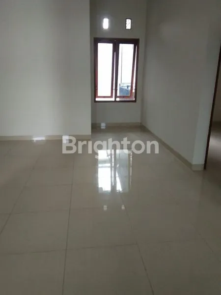 image RUMAH DIJUAL DI SUMBER DEKET RUMAH PRESIDEN (4)