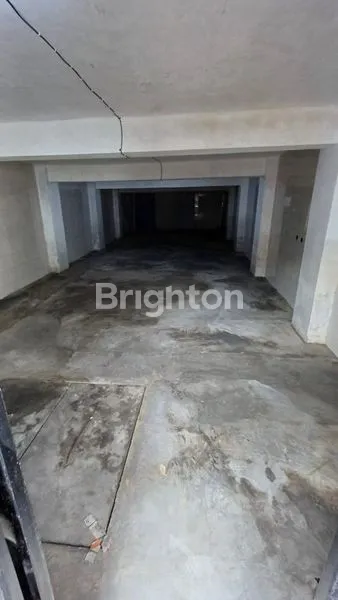 image RUKO 3 LANTAI TERMASUK BASEMENT DI GREENVILLE (2)
