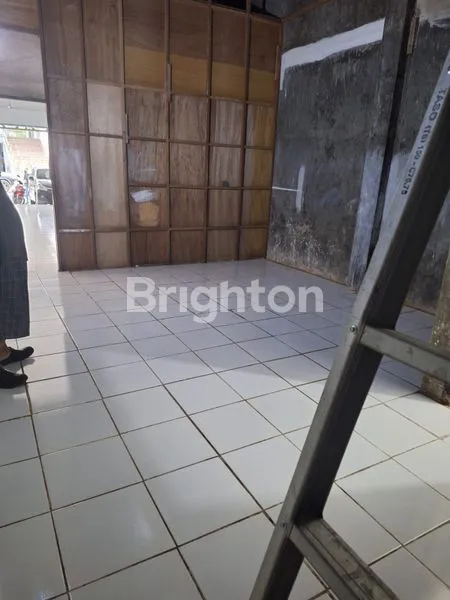 image RUKO 1 LANTAI TENGAH KOTA LOKASI STRATEGIS UNTUK USAHA (4)