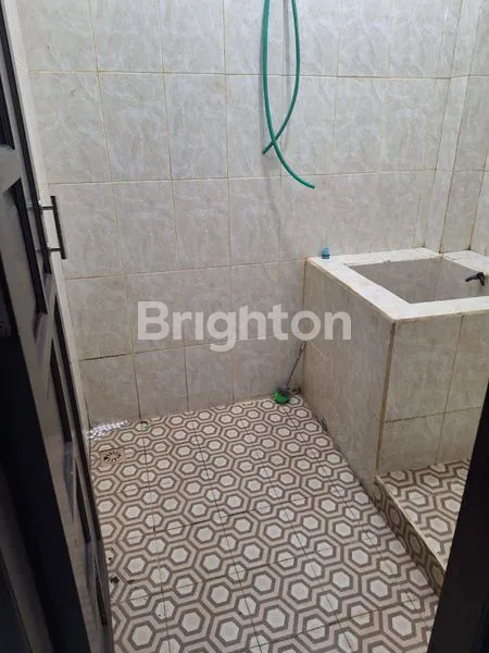 image RUKO 1 LANTAI TENGAH KOTA LOKASI STRATEGIS UNTUK USAHA (3)