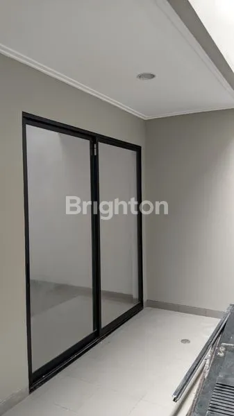 image RUMAH PIK2 MILENIAL DALLAS 6X15 TERMURAH (3)