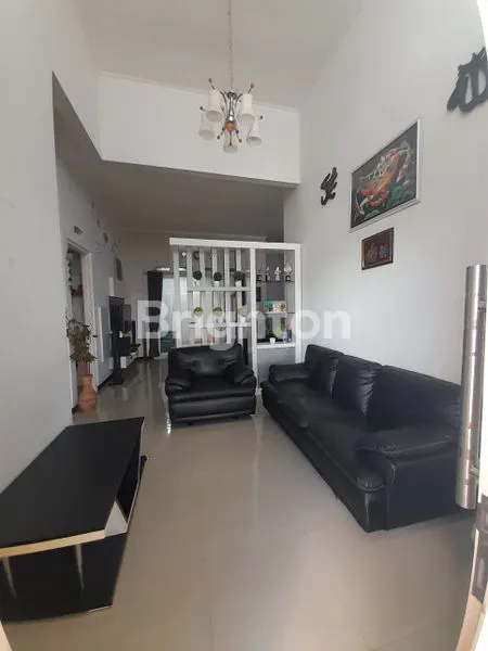 image RUMAH CANTIK DI JALAN KEMBAR TIRTASANI KARANGPLOSO (7)