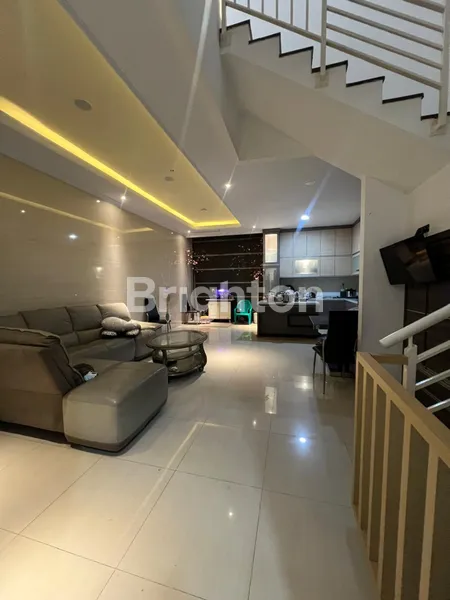 image RUMAH DALAM KONDISI BAGUS DI DAERAH ELITE KELAPA GADING (2)