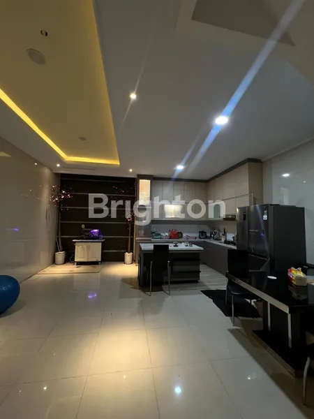 image RUMAH DALAM KONDISI BAGUS DI DAERAH ELITE KELAPA GADING (4)