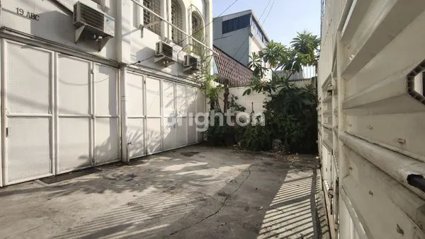image RUMAH TANJUNG DUREN RAYA 1 LANTAI COCOK UNTUK USAHA ATAU KANTOR (2)