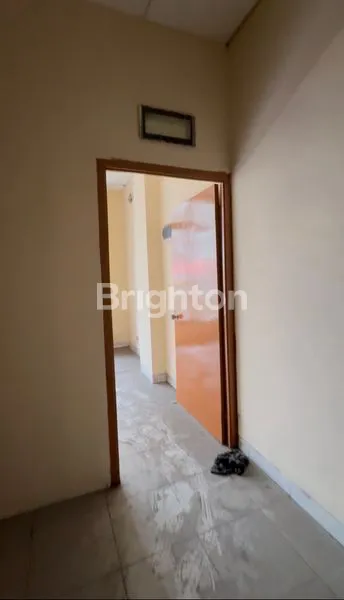 image MURAH BU RUKO STRATEGIS 3 LANTAI TOL BOULEVARD BSD CITY HADAP JALAN RAYA (4)