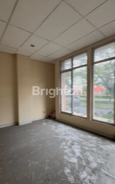 image MURAH BU RUKO STRATEGIS 3 LANTAI TOL BOULEVARD BSD CITY HADAP JALAN RAYA (5)