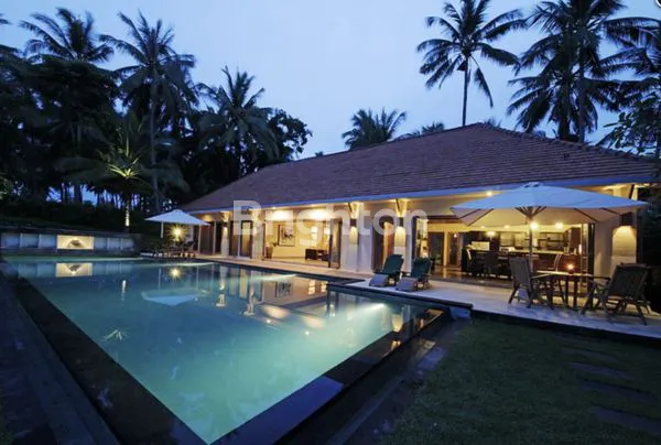 BEACHFRONT LUXURY ESTATE WITH FREEHOLD TITLE – RARE INVESTMENT IN BONIAN BEACH, TABANAN – DIRECT BEACH ACCESS | 5,400M² LAND | BALI FREEHOLD