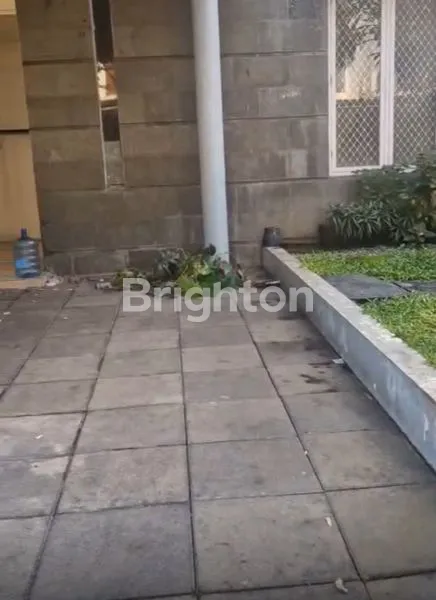 image RUMAH DI ROYAL RESIDENCE SURABAYA (1)