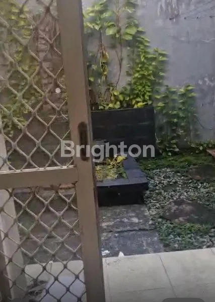 image RUMAH DI ROYAL RESIDENCE SURABAYA (2)