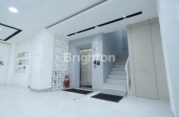 3 GEDUNG DENGAN 3 SERTIFIKAT 50M