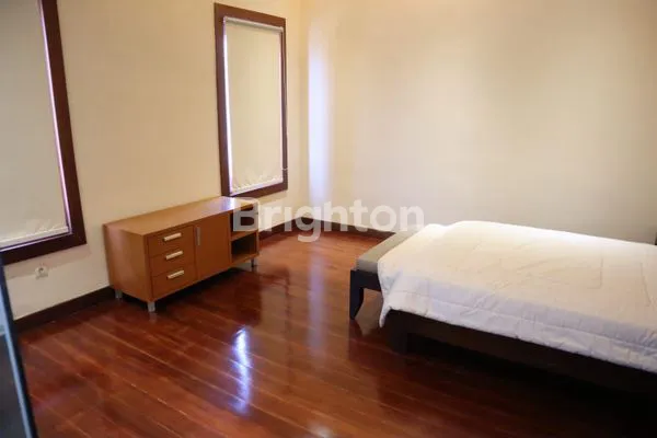 image DIJUAL RUMAH MEWAH 2 LANTAI LENGKAP SHM DAN KOLAM RENANG\<br />
\<br />
LOKASI DI JALAN TUKAD BARITO TIMUR \<br />
KELURAHAN : PANJER (5)