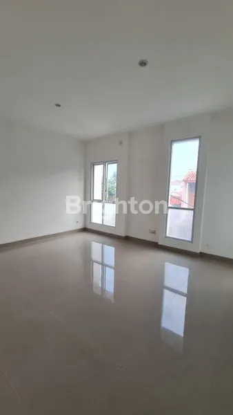 image RUMAH BARU LOKASI STRATEGIS  DI PONDOK GEDE (6)