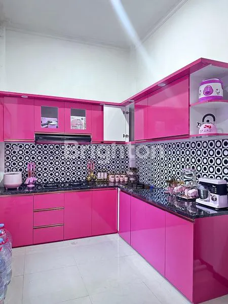 image RUMAH CANTIK MEWAH NUANSA HELLO KITTY  (4)