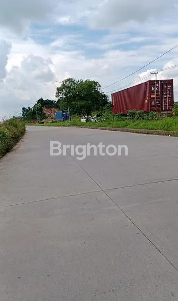 image TANAH STRATEGIS PINGGIR JALAN RAYA DEKAT PELABUHAN PETI KEMAS PALARAN (1)