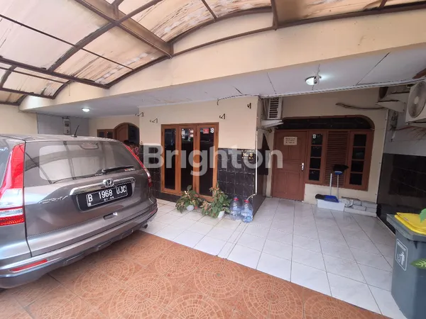 image RUMAH KOS 11 KAMAR DI JL. CIOMAS, DEKAT KAWASAN SCBD KEBAYORAN BARU (2)